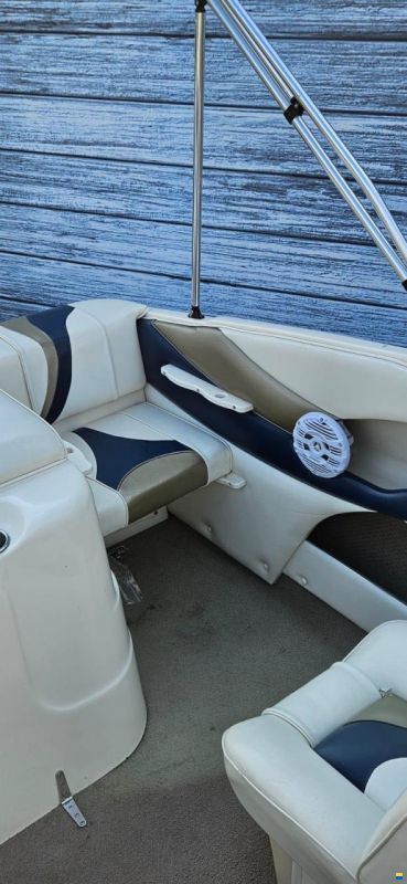 Rinker Captiva 192 Bowrider