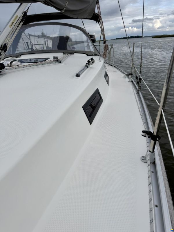 Bavaria Cruiser 32