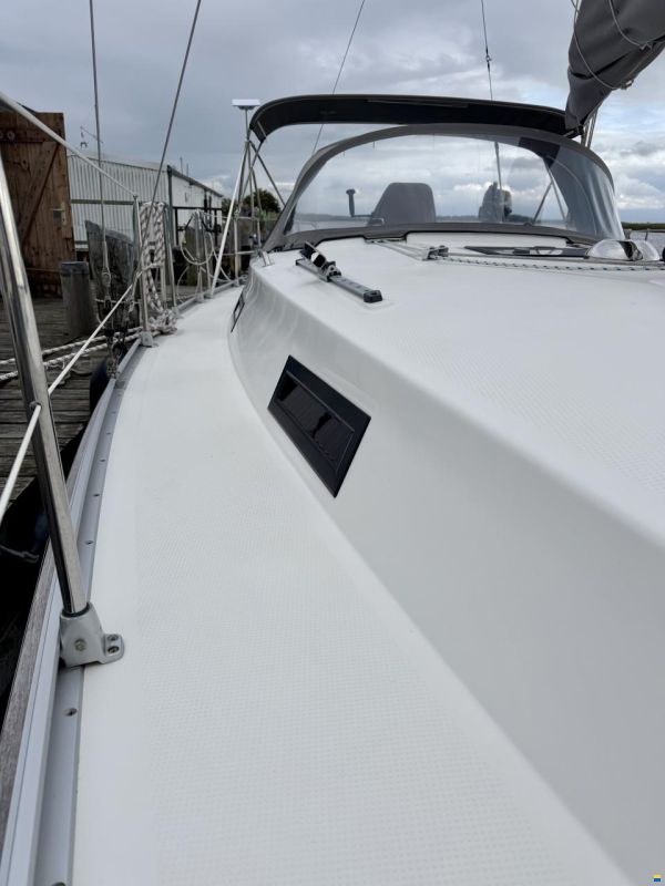 Bavaria Cruiser 32