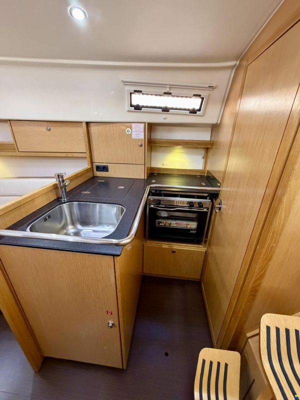Bavaria Cruiser 32
