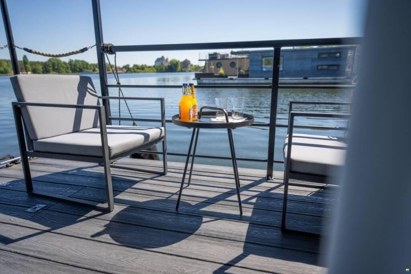 Woma Hausboot Wohnschiff D13