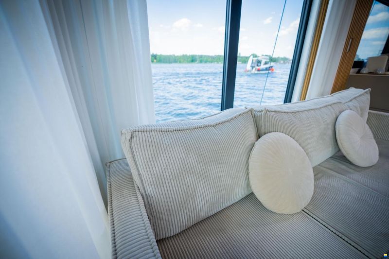 Woma Hausboot Wohnschiff D13