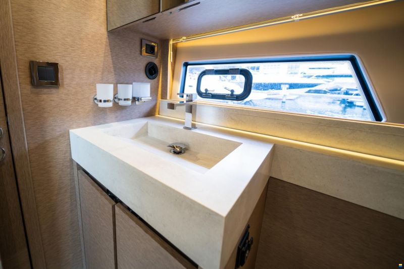 Prestige 520 Fly