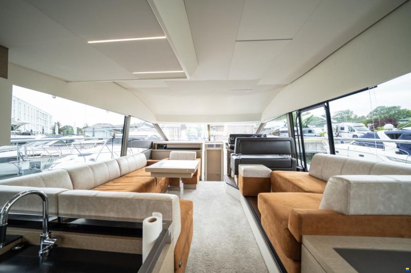 Prestige 520 Fly