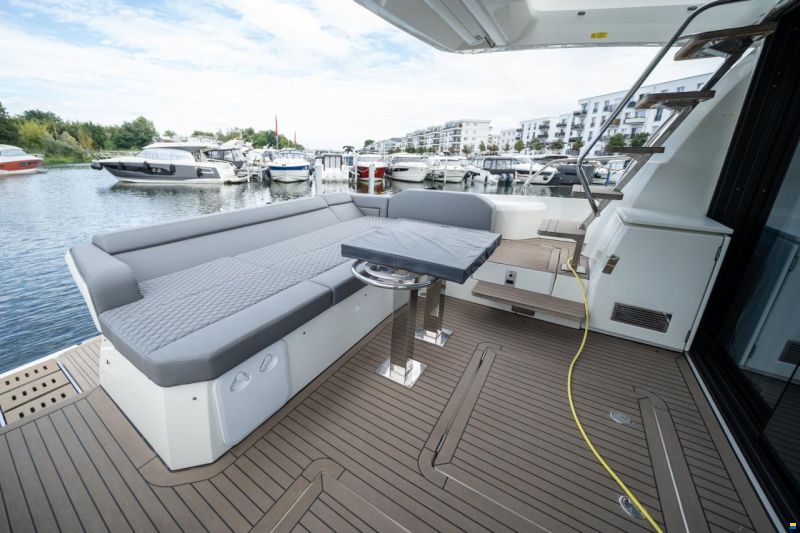 Prestige 520 Fly