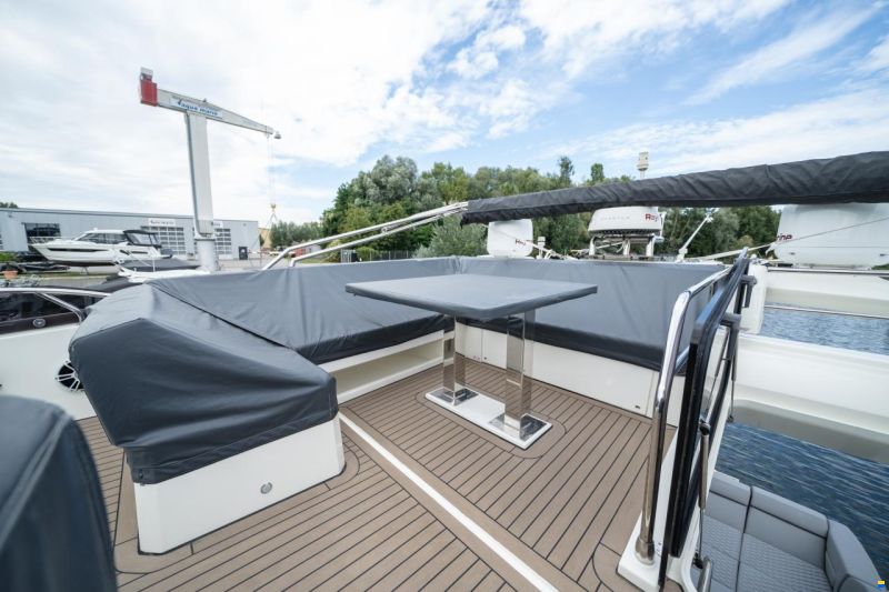 Prestige 520 Fly