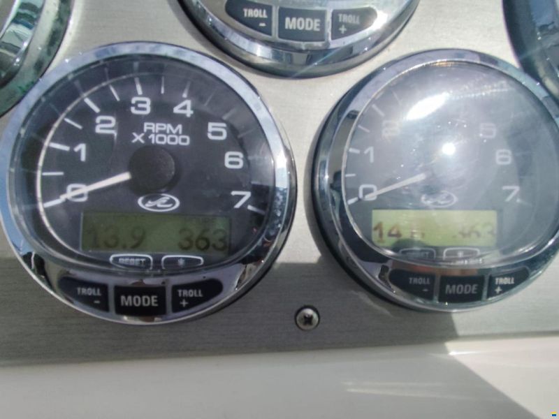 Sea Ray 305 SUNDANCER