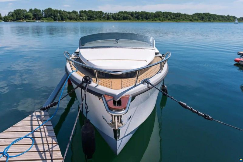 Alfastreet 23 Cabin electric