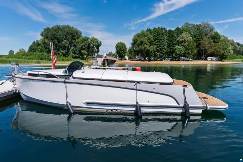 Alfastreet 23 Cabin electric