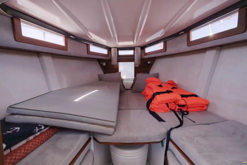 Alfastreet 23 Cabin electric