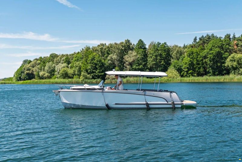 Alfastreet 23 Cabin electric