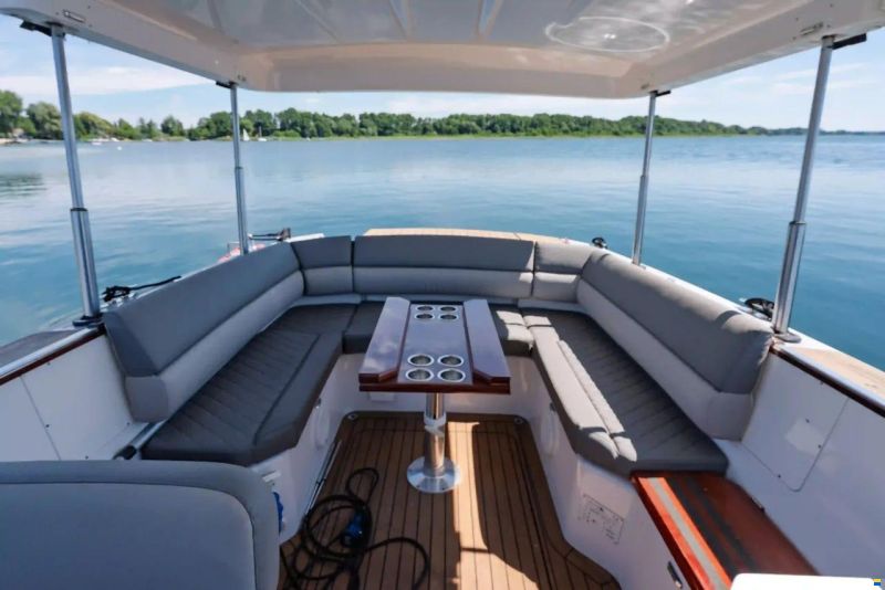 Alfastreet 23 Cabin electric