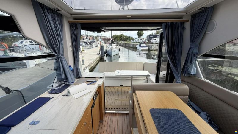 Galeon 370 HTC