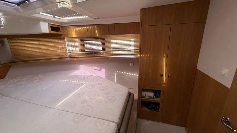 Galeon 370 HTC