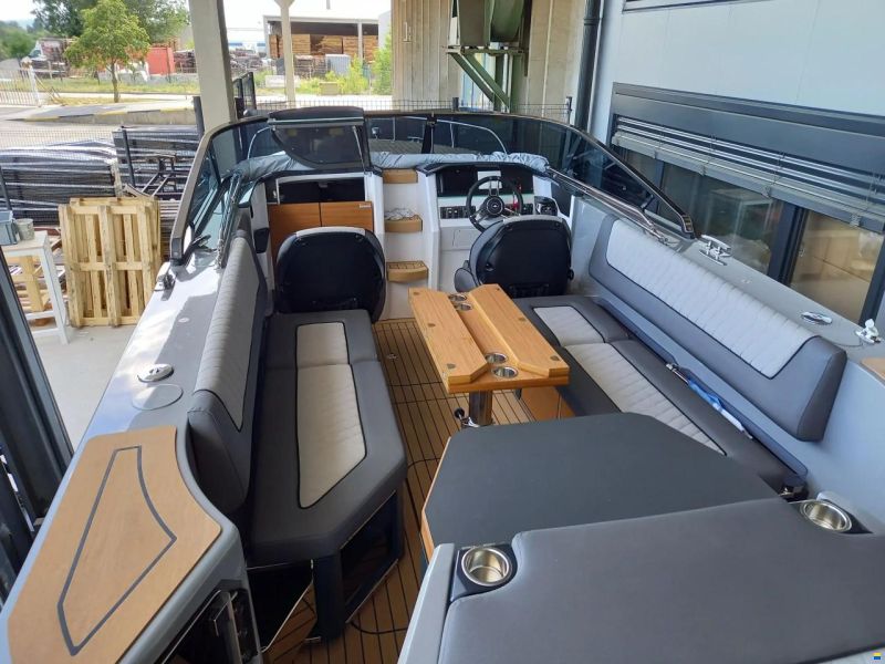 Alfastreet 25 Cabin Evo