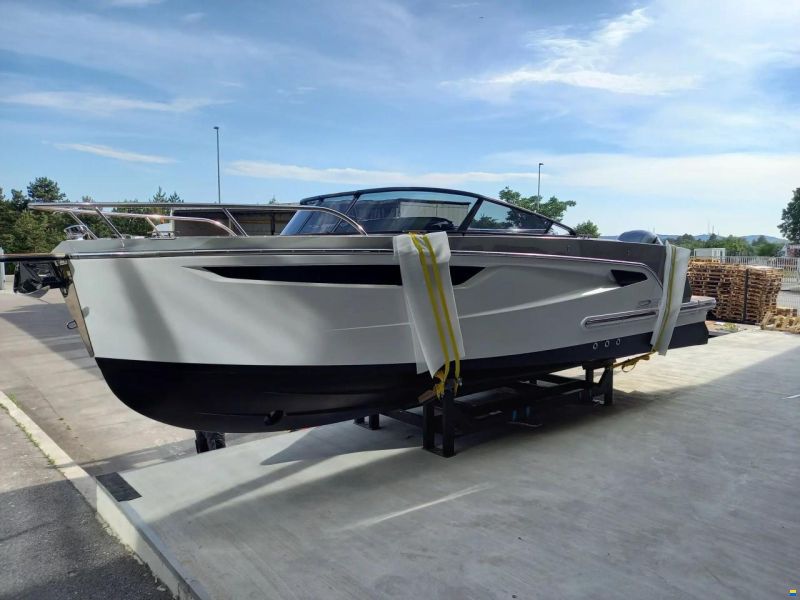 Alfastreet 25 Cabin Evo