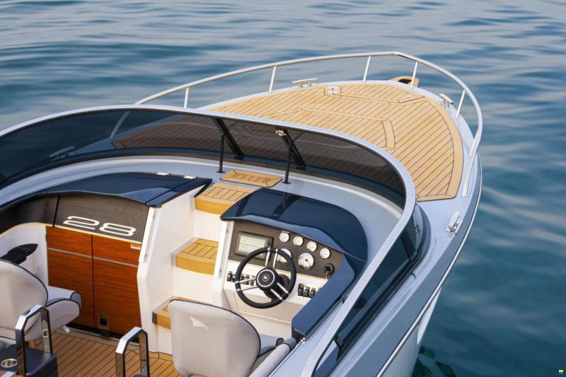 Alfastreet 28 Cabin