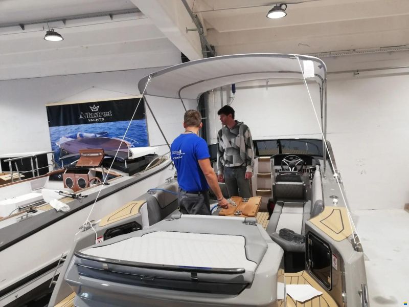 Alfastreet 25 Cabin Evo