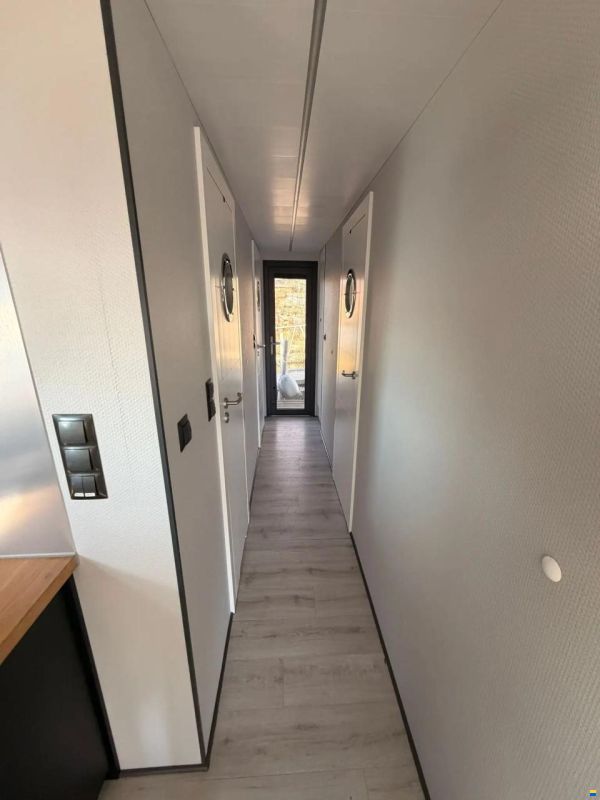 La Mare Apart L Long