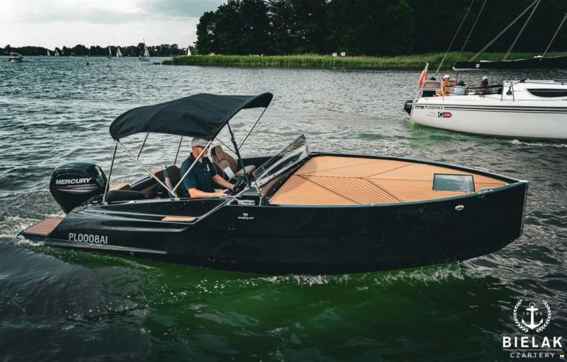 D-Boat Diamond 550