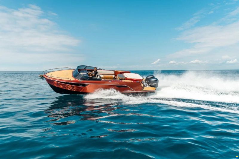 Alfastreet 32 Cabin