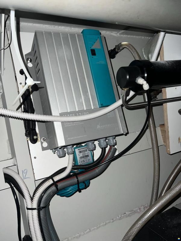 Alubat Ovni 395