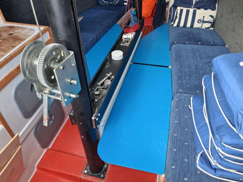 C&C Yachts Mega 30