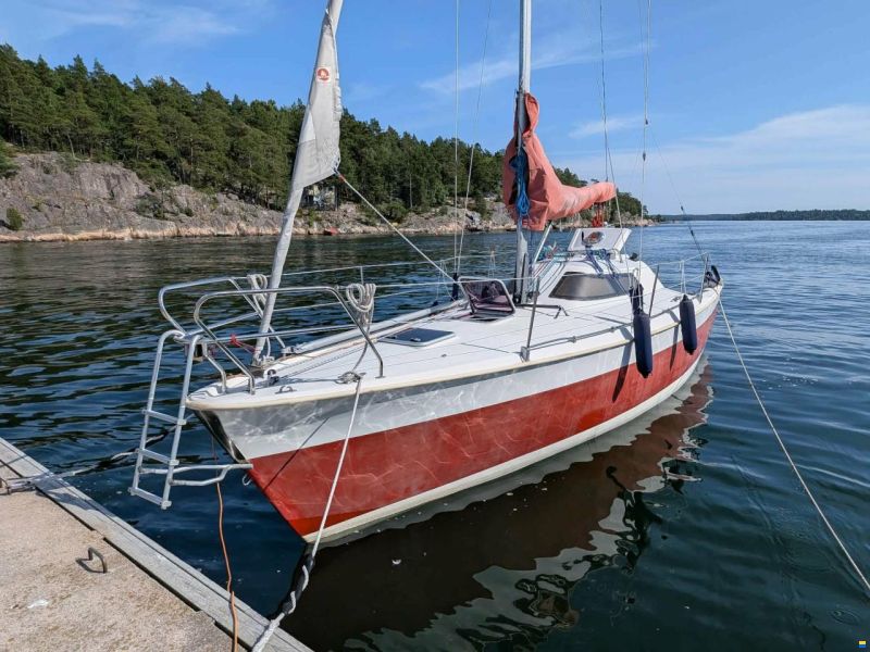 C&C Yachts Mega 30