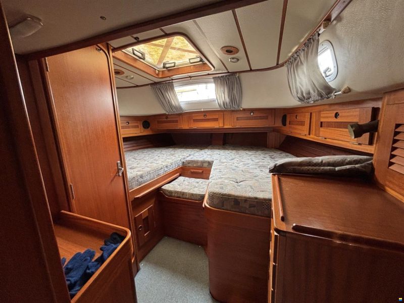 Hallberg-Rassy Hallberg Rassy 42 F