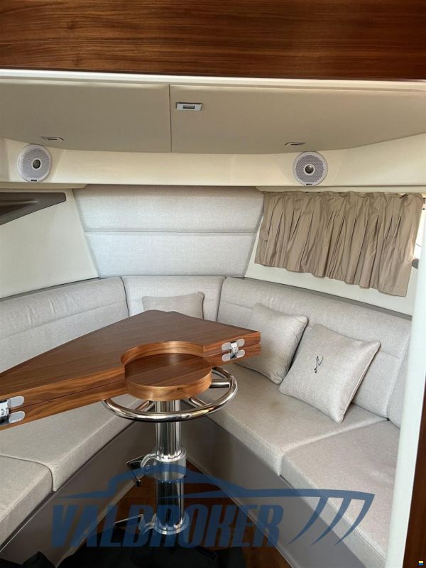 Sea Ray 320 Sundancer