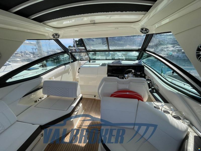 Sea Ray 320 Sundancer