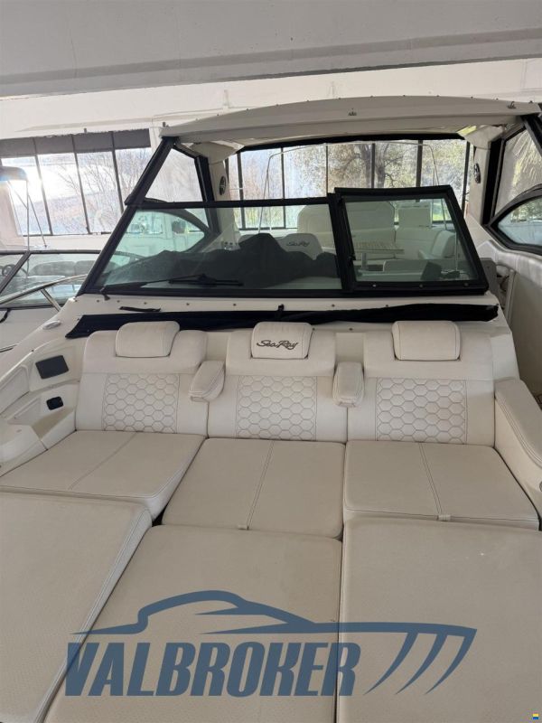 Sea Ray 320 Sundancer