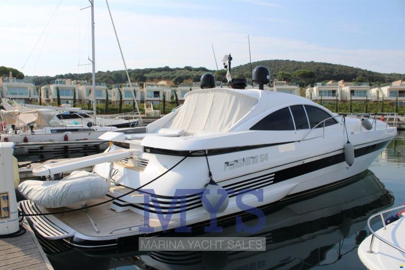 Pershing 54'