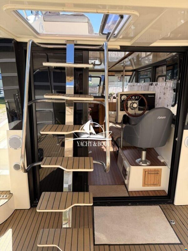 Cobra YACHTS FUTURA 40