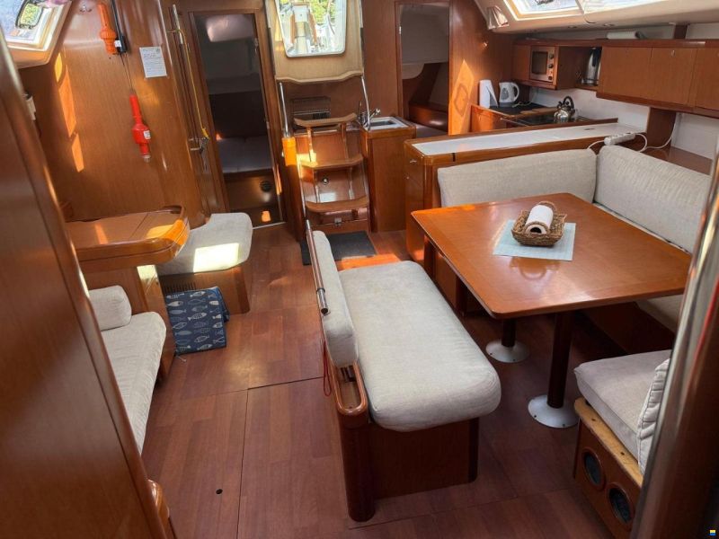 Beneteau Oceanis 54