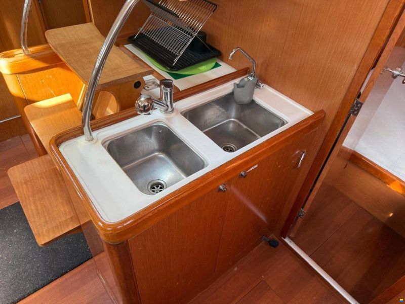 Beneteau Oceanis 54