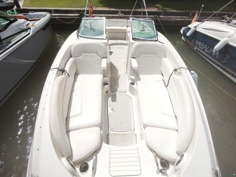 Sea Ray 260 Sun Deck