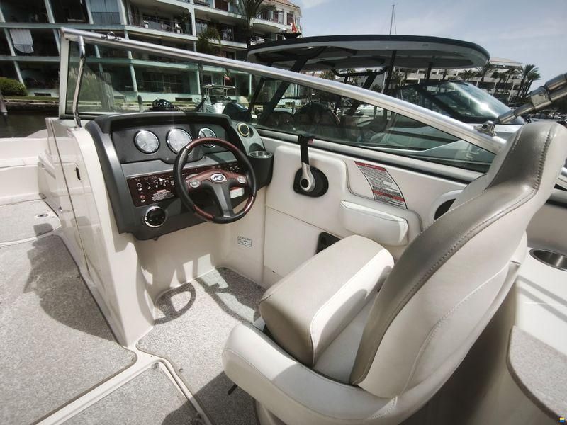 Sea Ray 260 Sun Deck