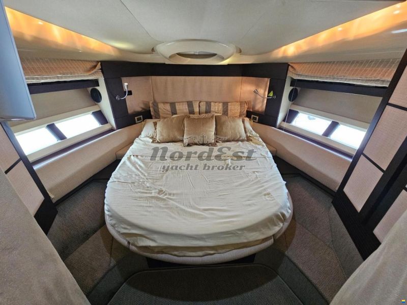 Azimut 43S