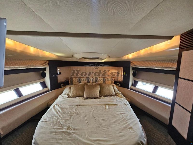 Azimut 43S