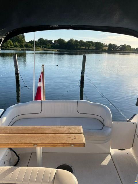 Chaparral 240 Signature