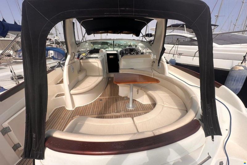 Prestige 34 Open