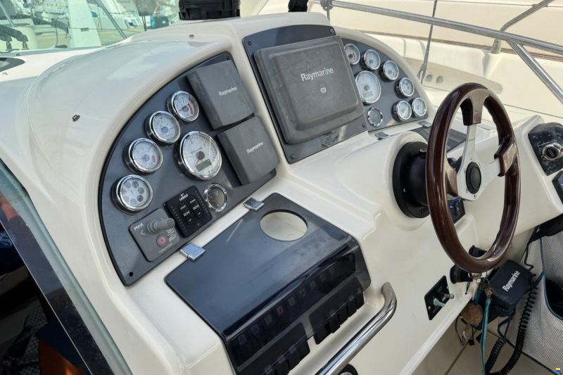 Prestige 34 Open