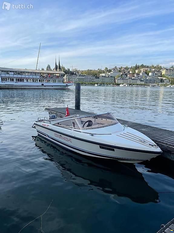 Yamaha Motorschiff