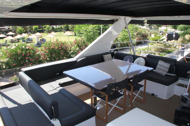 Aventura Yachts 50