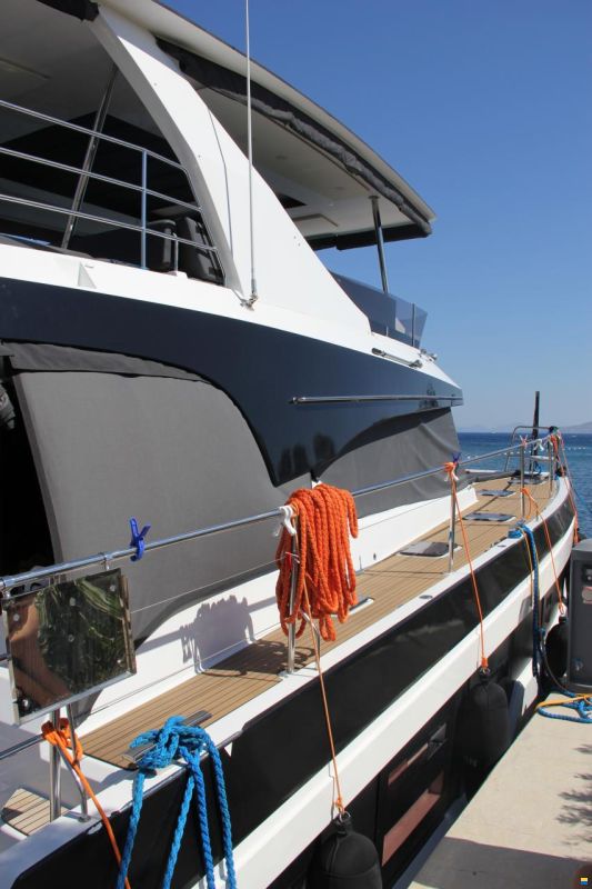 Aventura Yachts 50