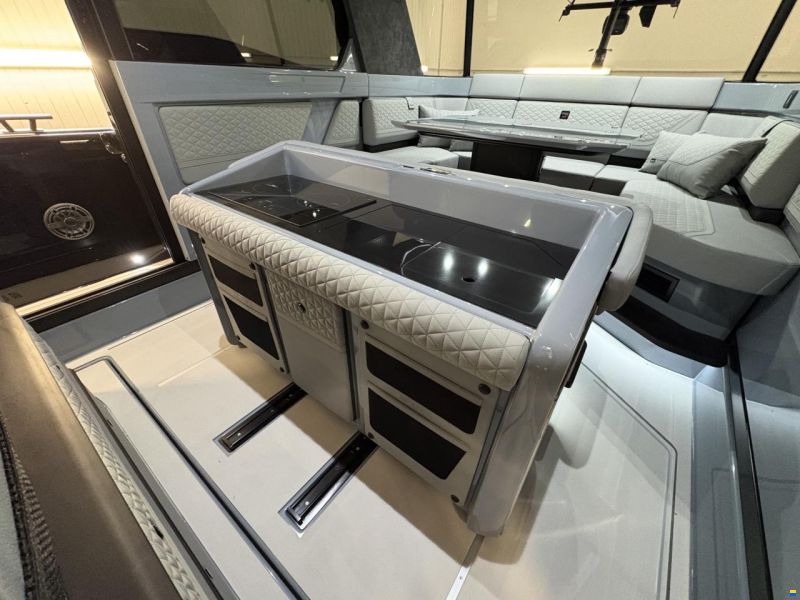 Brabus 1500 Cross Cabin Edition