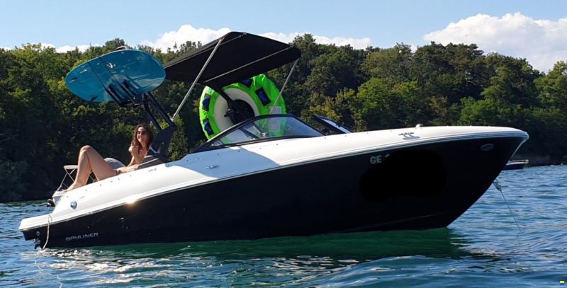 Bayliner VR4