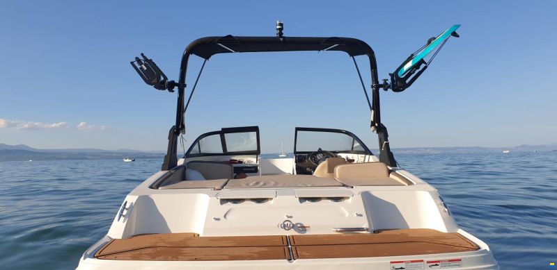 Bayliner VR4