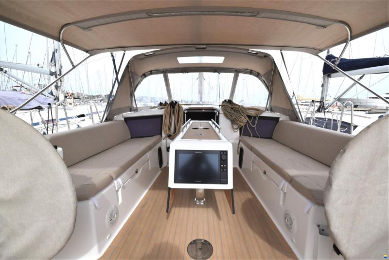 Dufour 430